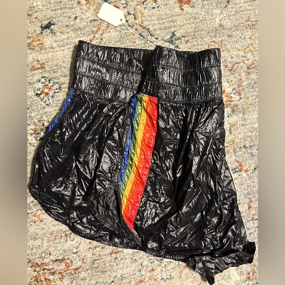 AVIATOR NATION NWT HIGH RISE 5 STRIPE NYLON JOGGER SHORT in BLACK— Size L - Picture 7 of 10